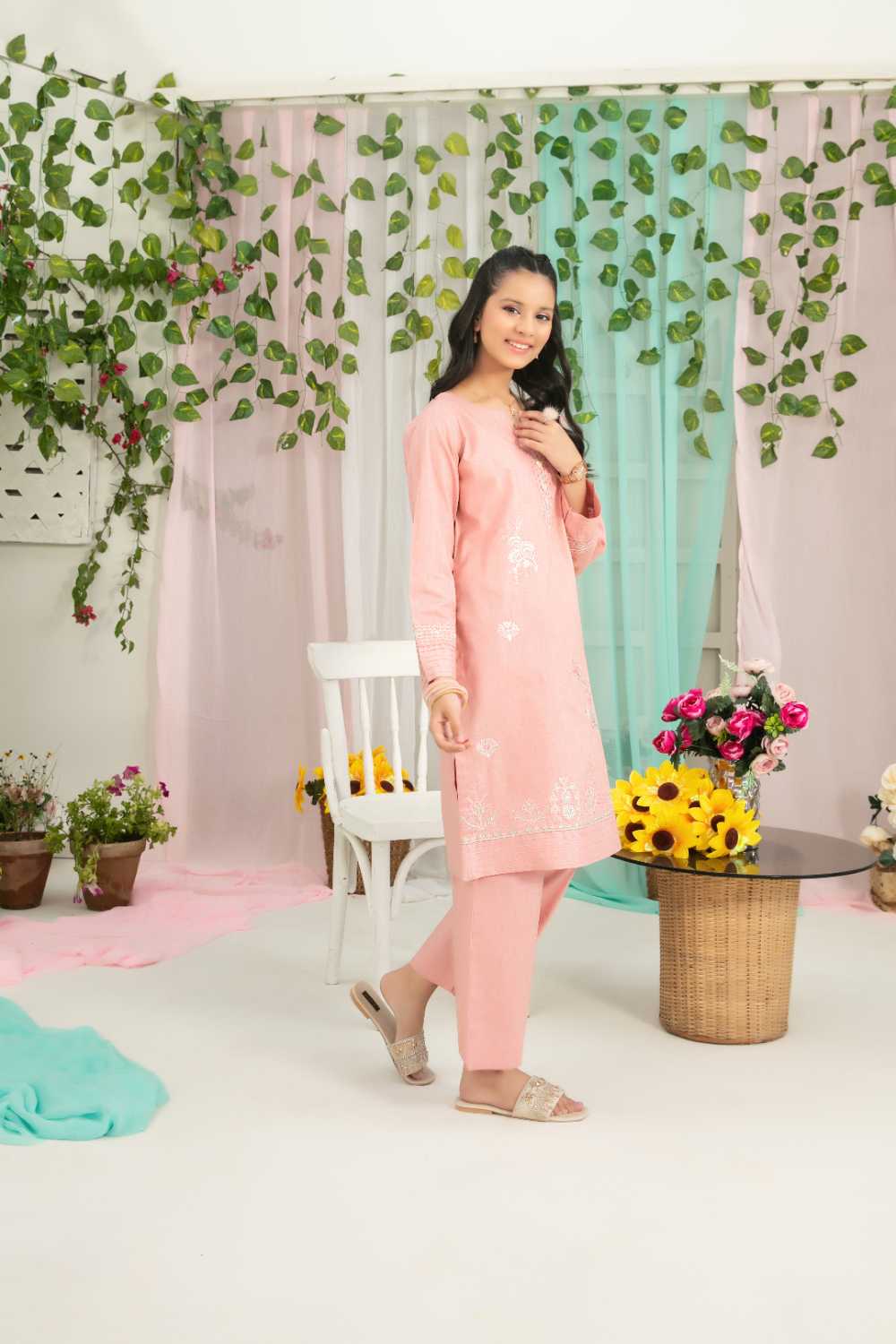 D-1529 - Pyari Saheli - Image 2