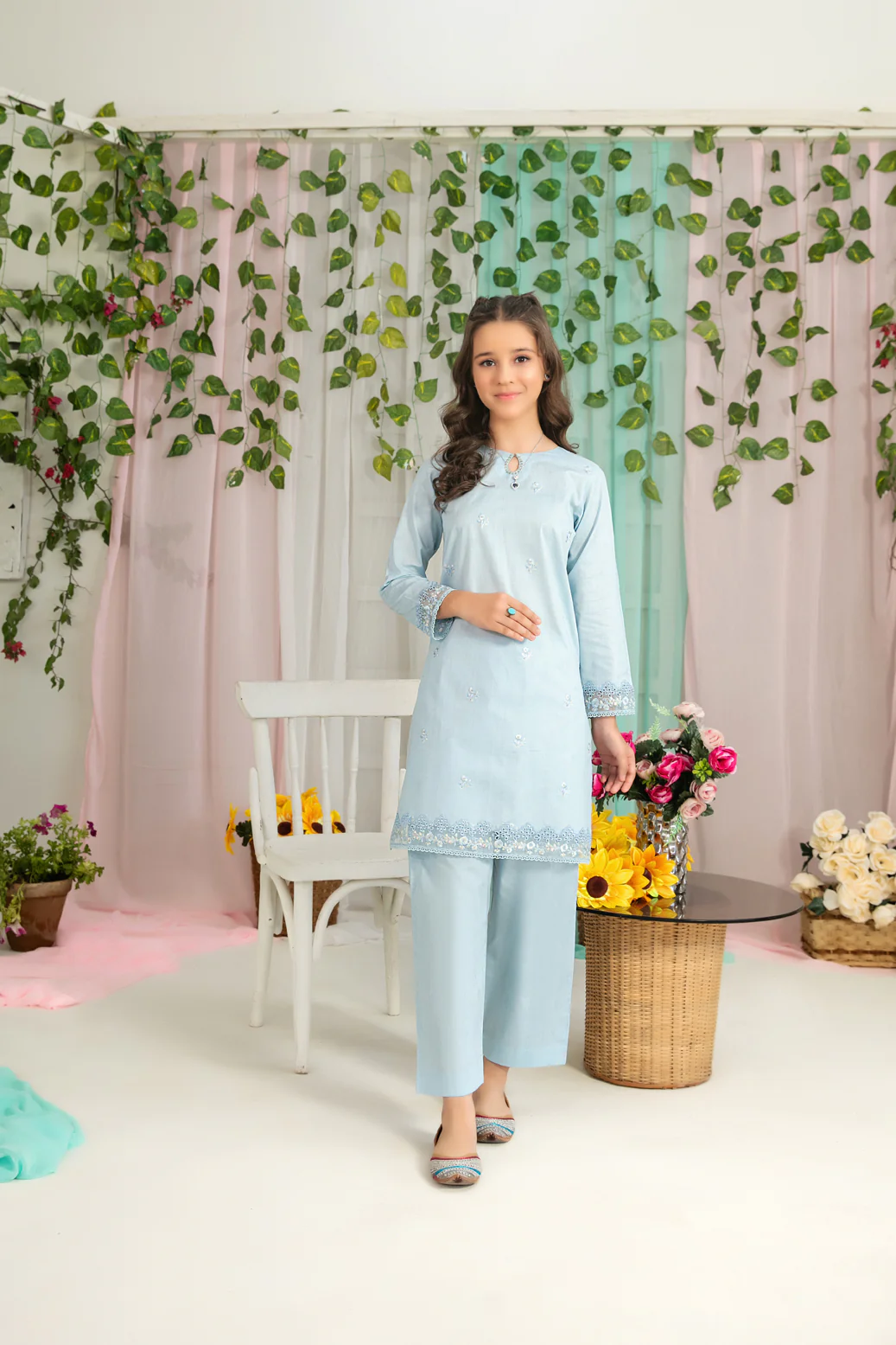 D-1534 - Pyari Saheli