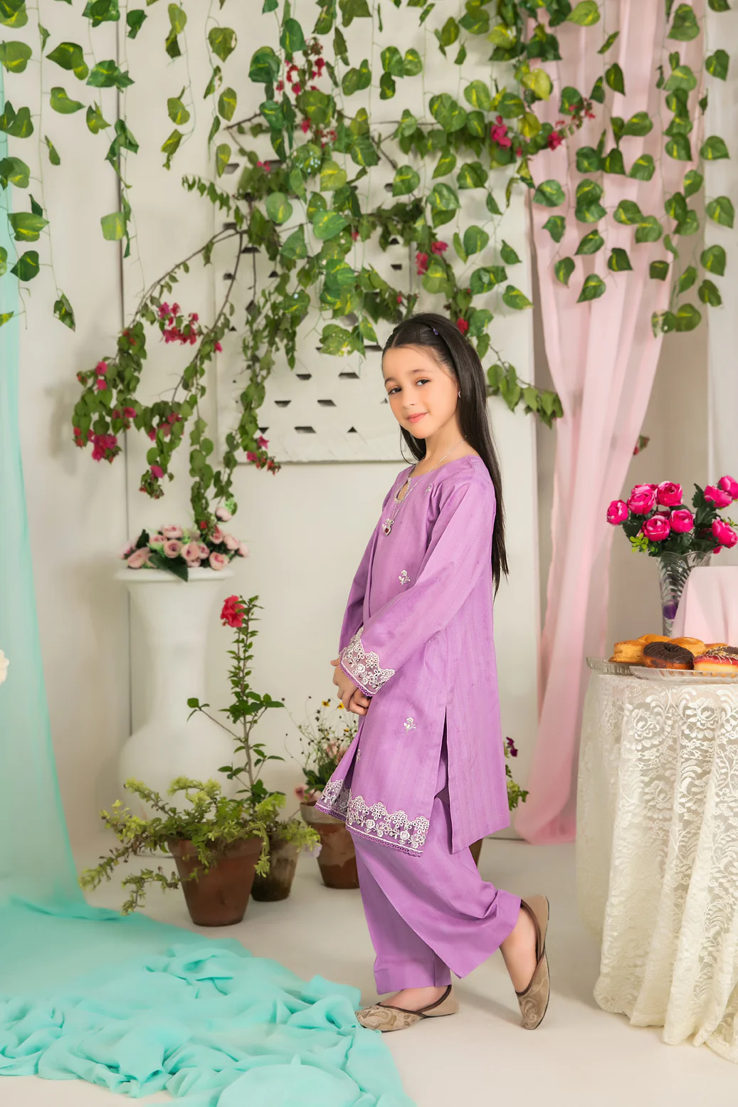 D-1535 - Pyari Saheli - Image 2