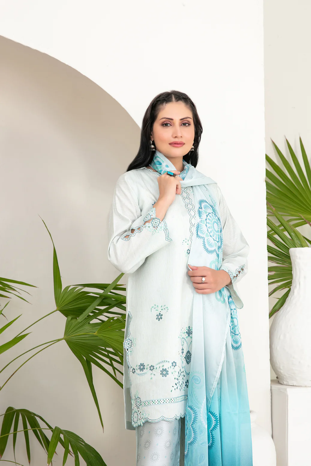 Kamari 3pcs Un-Stitched Emb Cotton Khaddi [D-1796] - Image 3