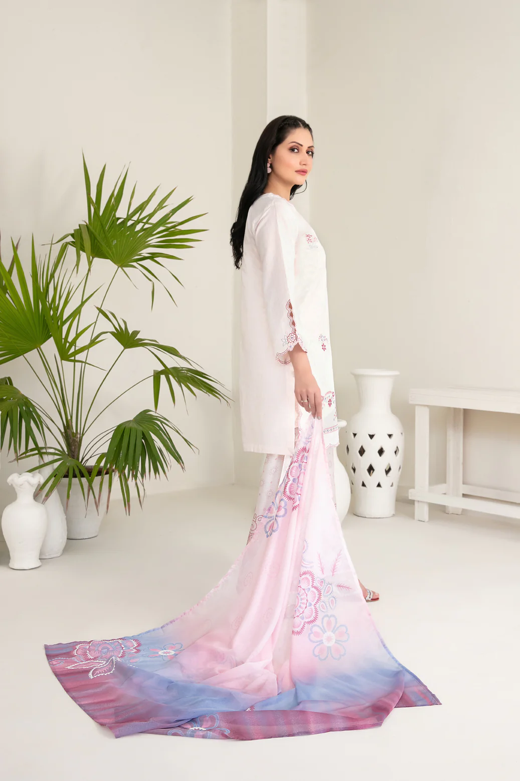 D-1797 - Kamari (S) - Image 2
