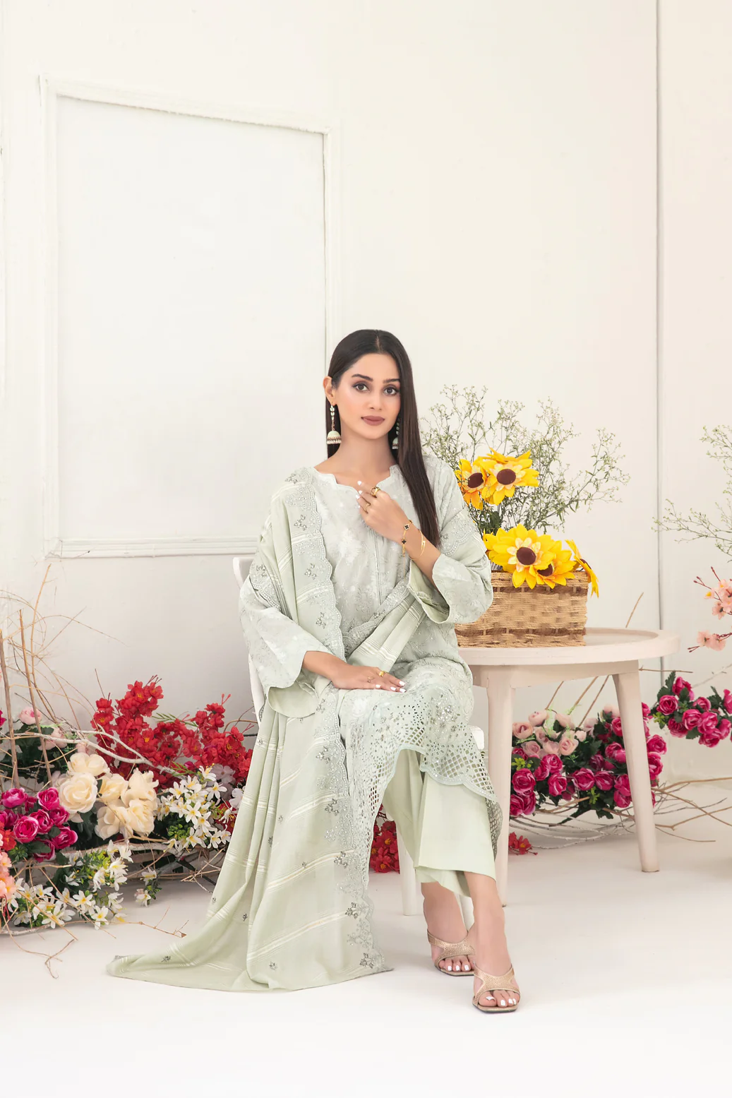 Maneli 3pcs Un-Stitched Emb Lawn [D-2237] - Image 3