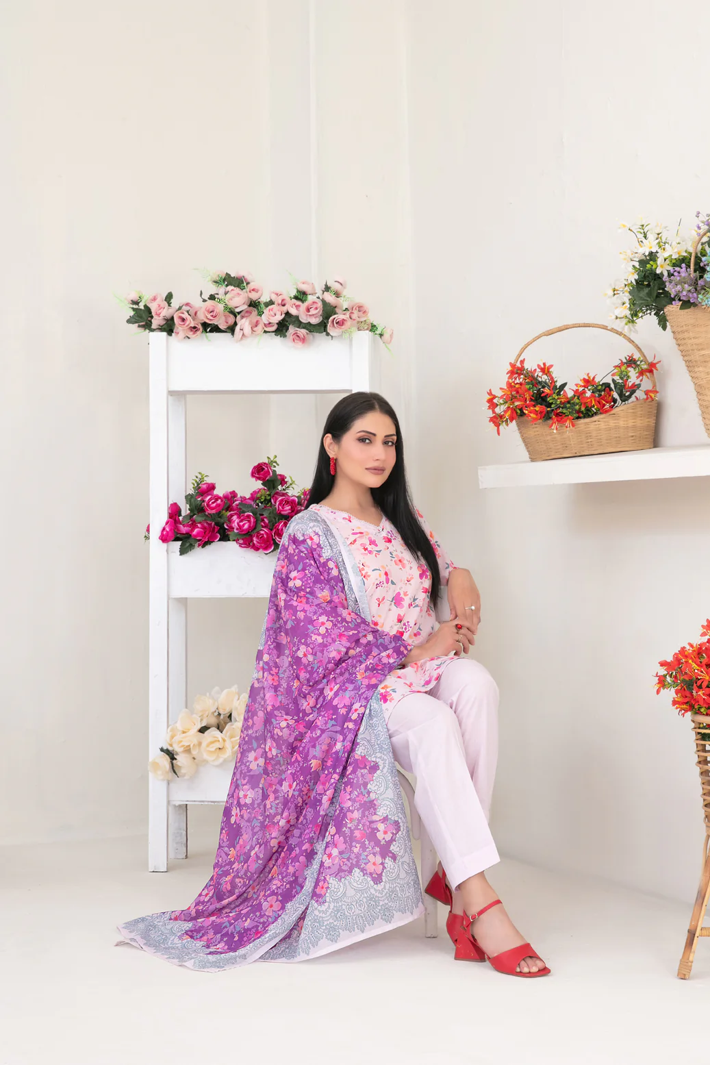 Mizna 3pcs Stitched Printed Lawn [D-2281] - Image 3