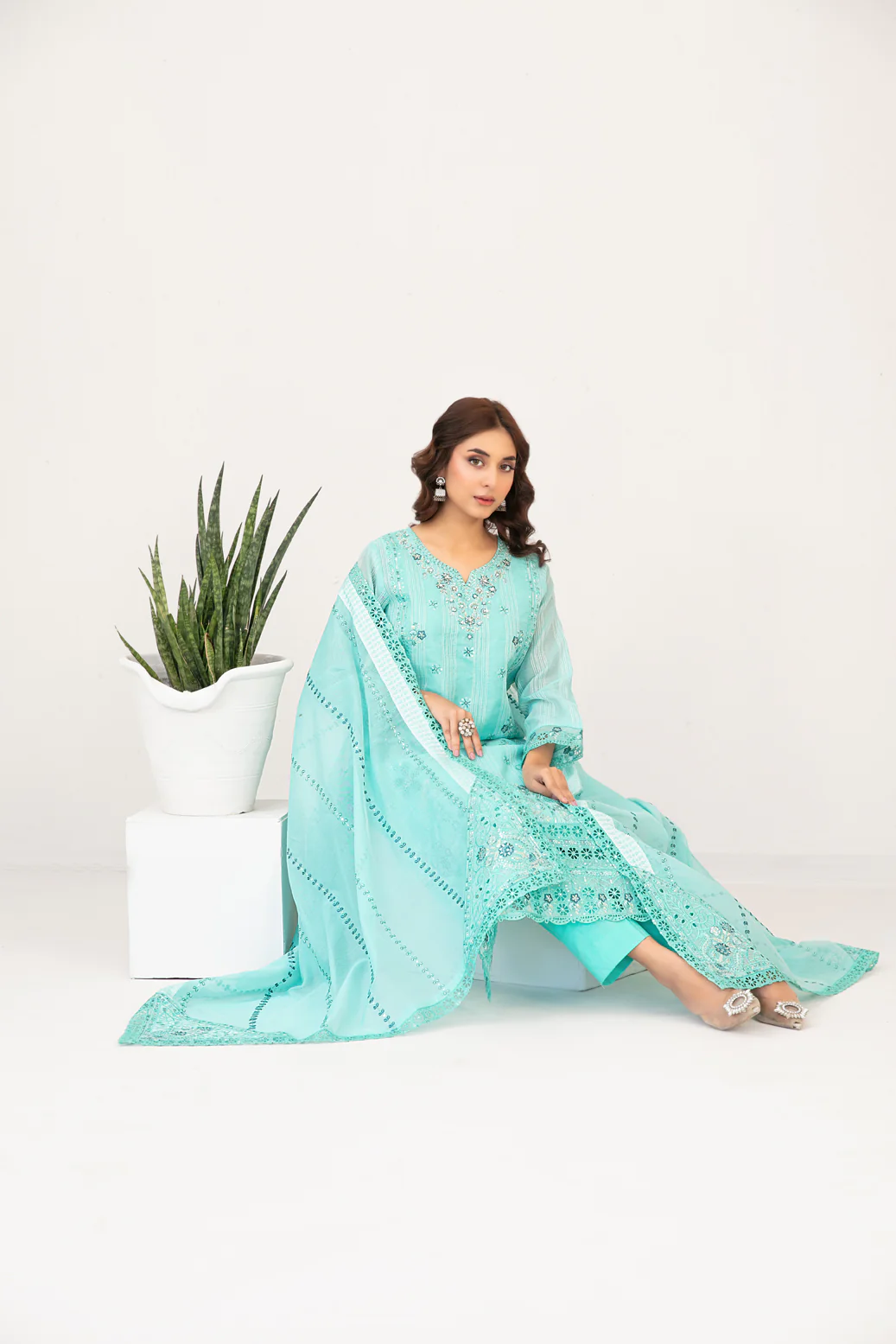 Moonic 3pcs Un-Stitched Emb Khadi [D-2686] - Image 3