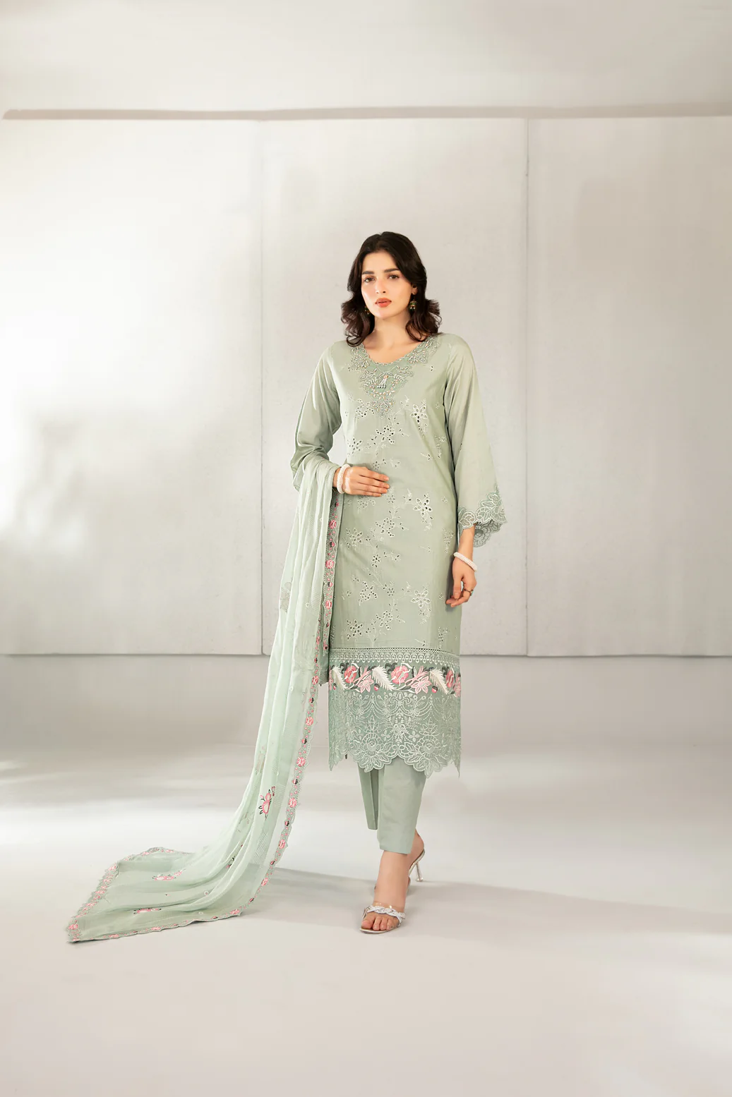 Azka 3pcs Stitched Emb Lawn [D-2821]