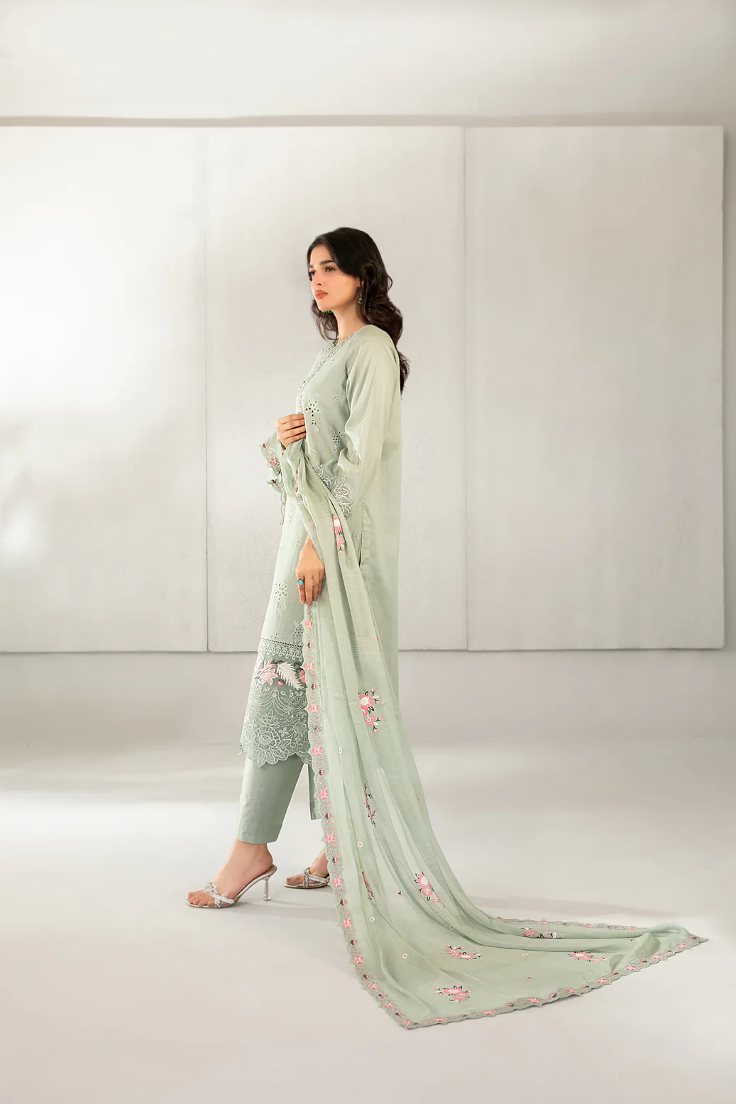 Azka 3pcs Stitched Emb Lawn [D-2821] - Image 2