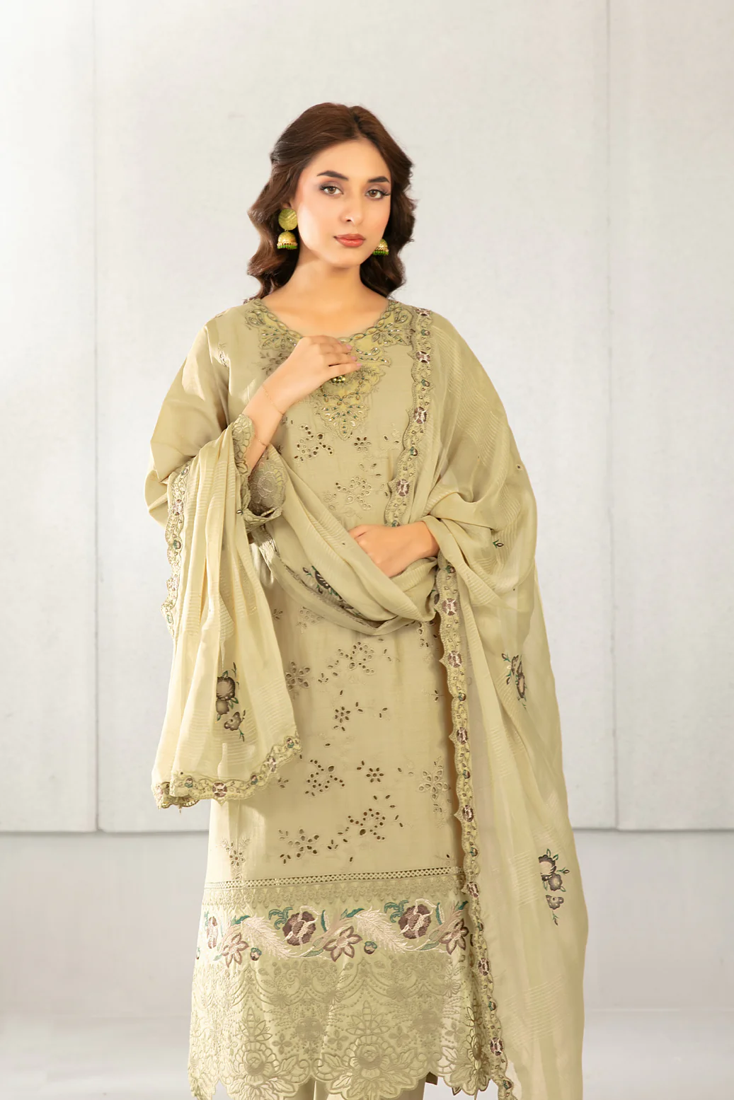 Azka 3pcs Stitched Emb Lawn [D-2822] - Image 3