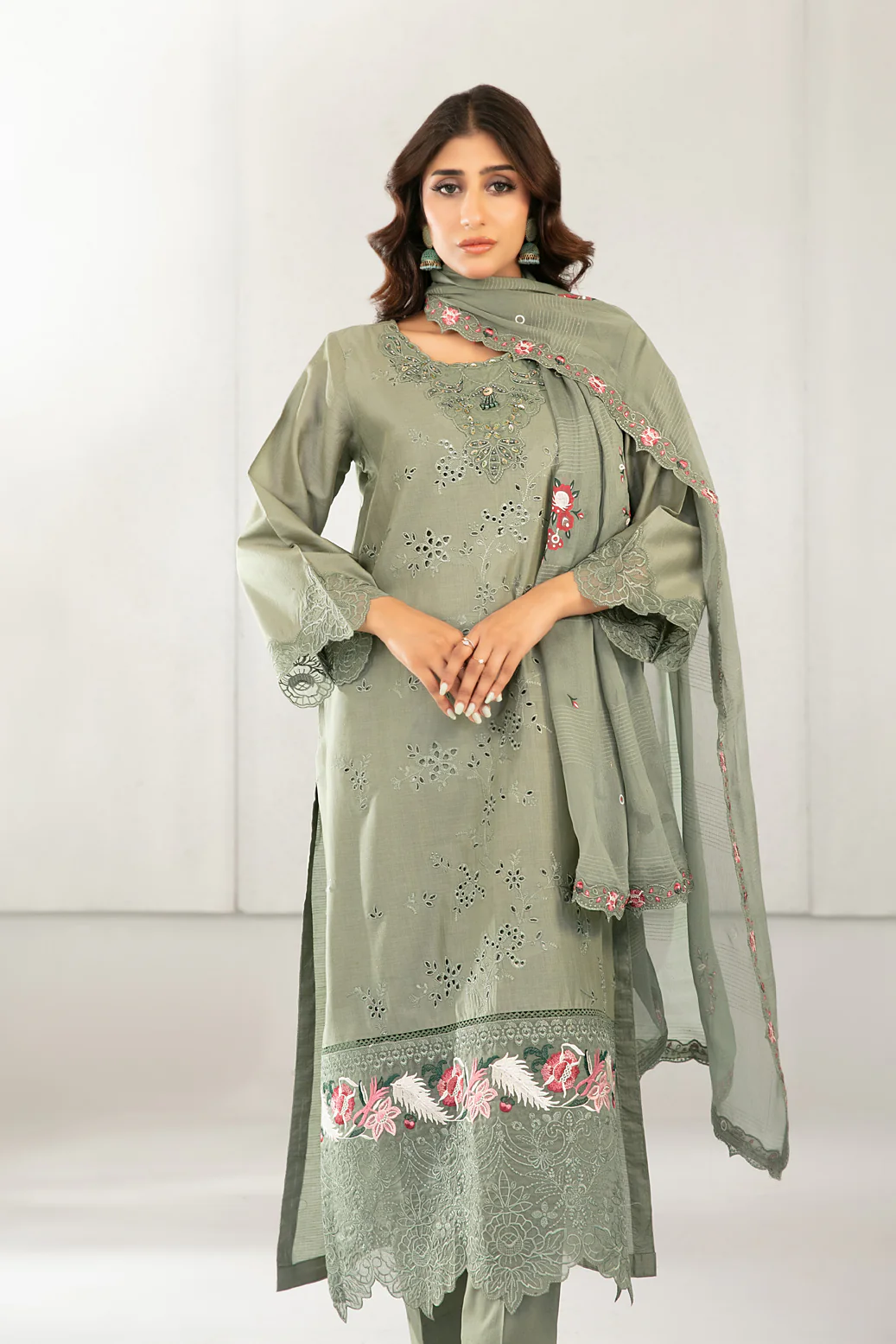 Azka 3pcs Stitched Emb Lawn [D-2824] - Image 3