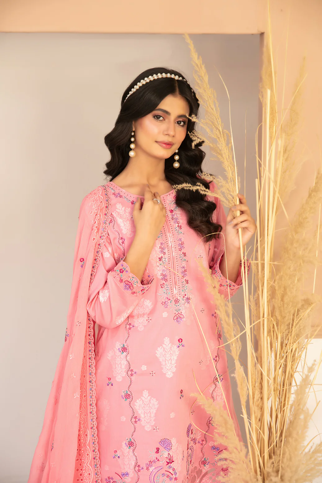Zaylee 3pcs Un-Stitched Emb Broshia Lawn [D-2834] - Image 3