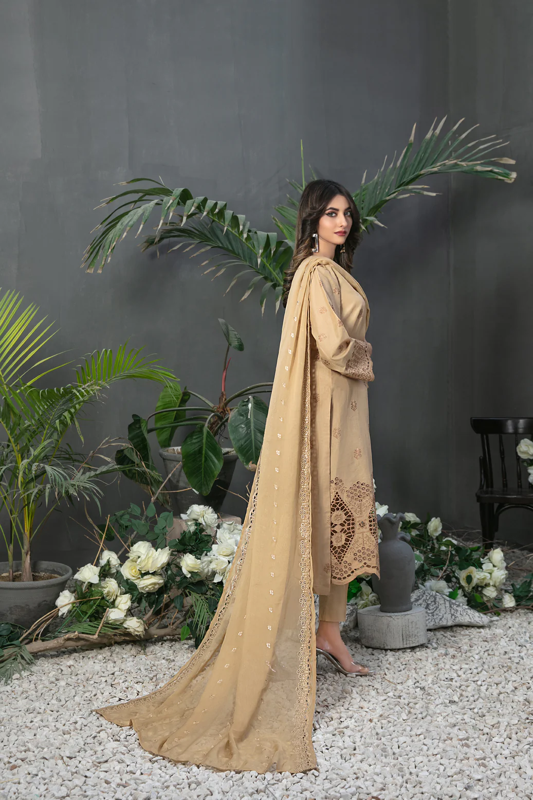 MEENAH 3pcs Un-Stitched Emb Lawn [D-2851] - Image 3