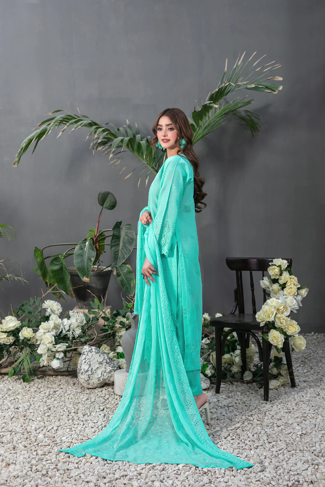 MEENAH 3pcs Un-Stitched Emb Lawn [D-2855] - Image 3