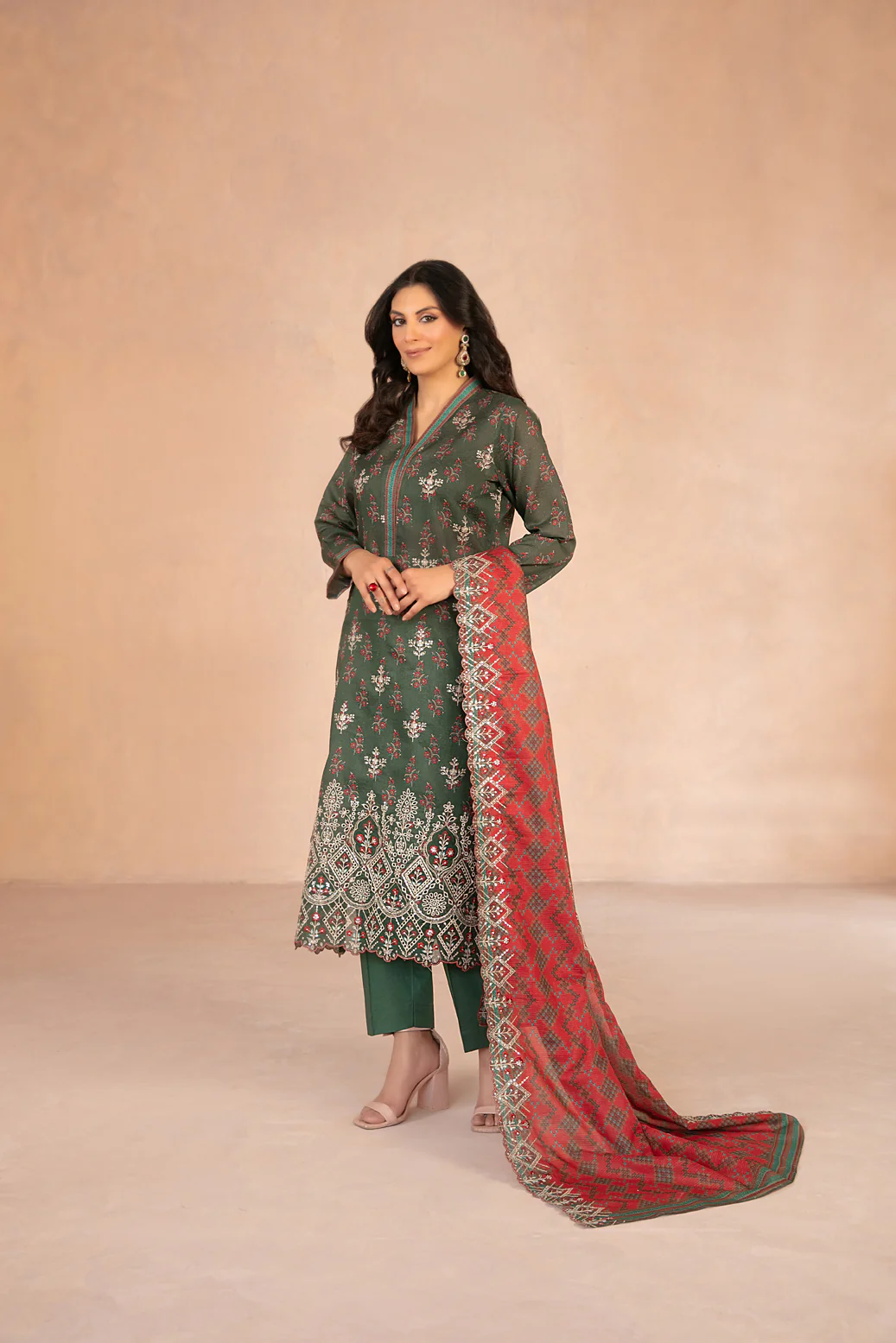 Daaliya 3pcs Un-Stitched Emb Printed Lawn [D-2944]