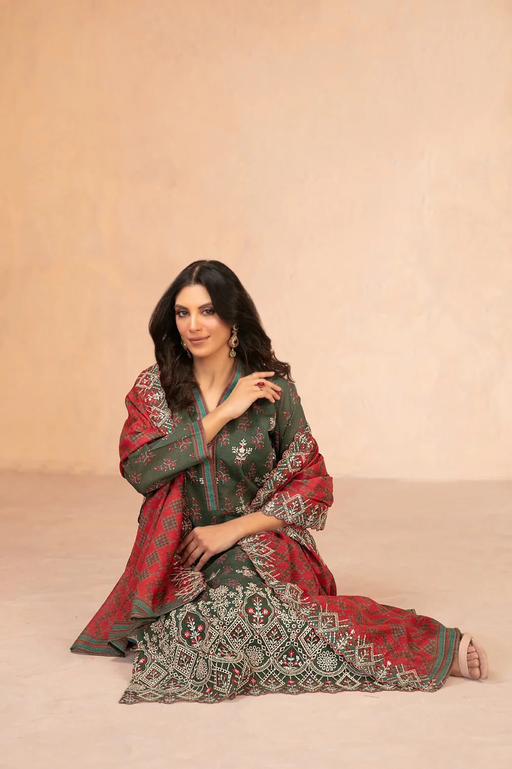 Daaliya 3pcs Un-Stitched Emb Printed Lawn [D-2944] - Image 3