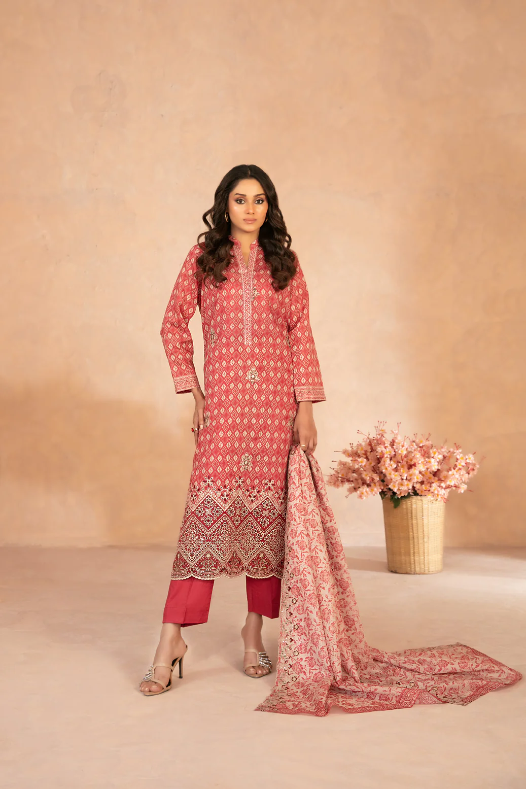 Daaliya 3 pcs Un-Stitched Emb Printed Lawn [D-2946]