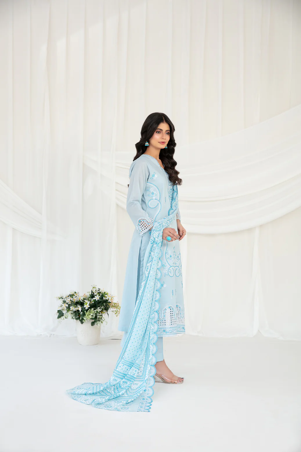 Heleia 3pcs Un-Stitched Emb Lawn [D-3025] - Image 2