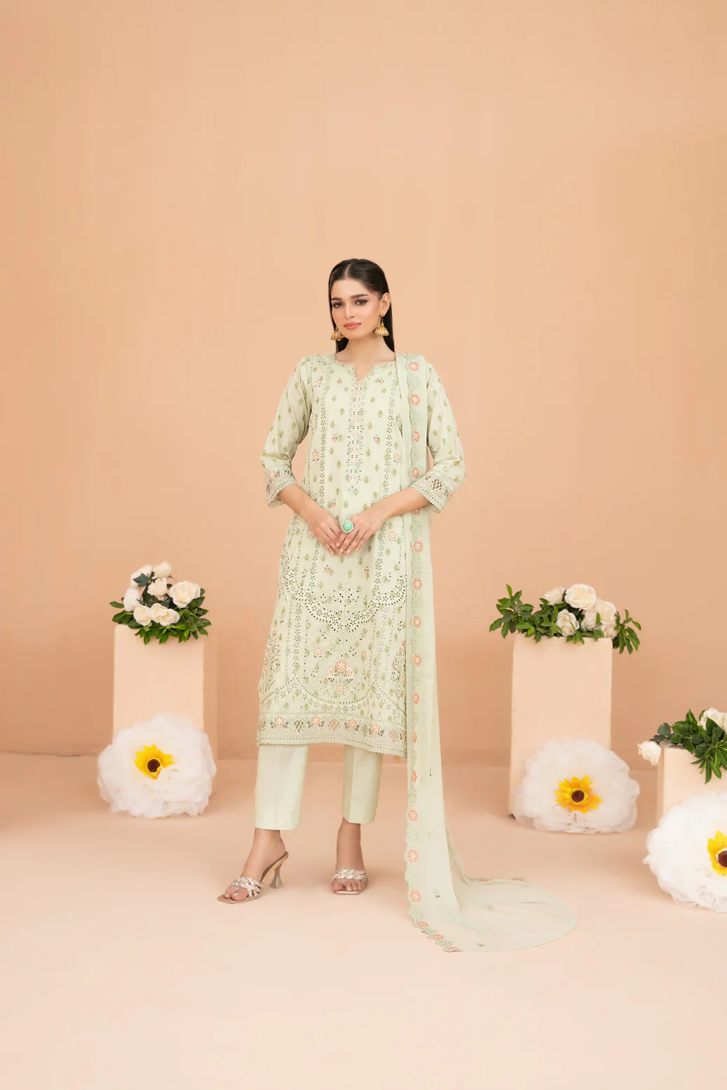 Mubsira 3pcs Un-Stitched Emb Lawn[D-3027]
