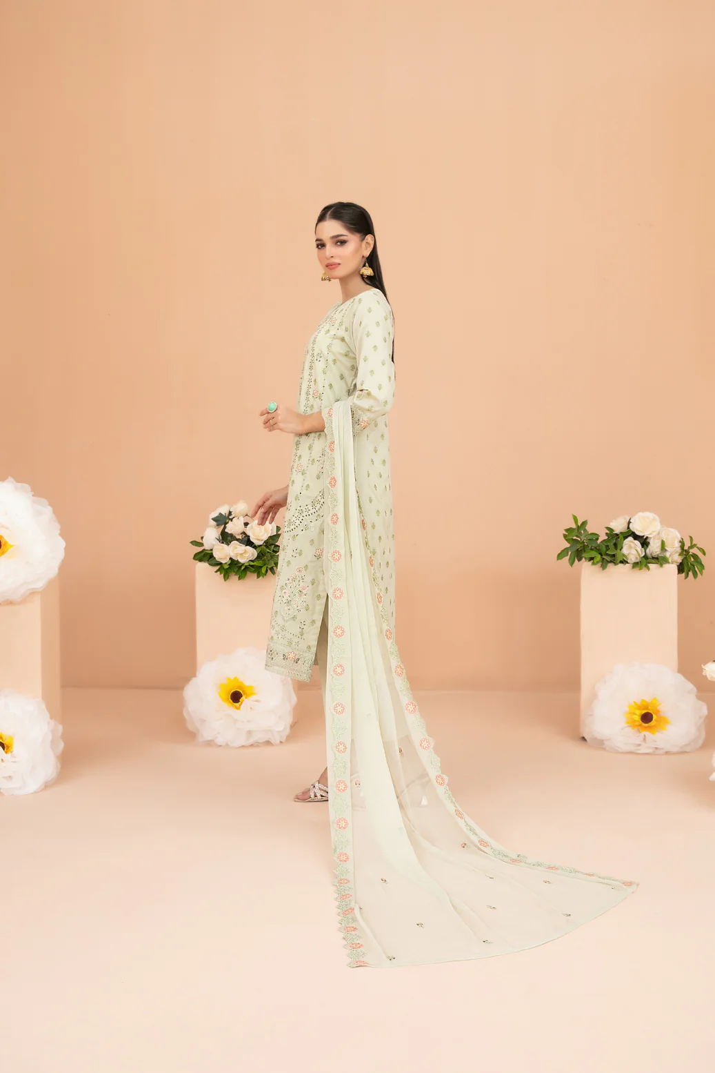 Mubsira 3pcs Un-Stitched Emb Lawn[D-3027] - Image 2