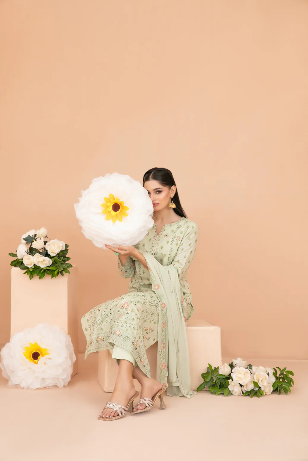 Mubsira 3pcs Un-Stitched Emb Lawn[D-3027] - Image 3