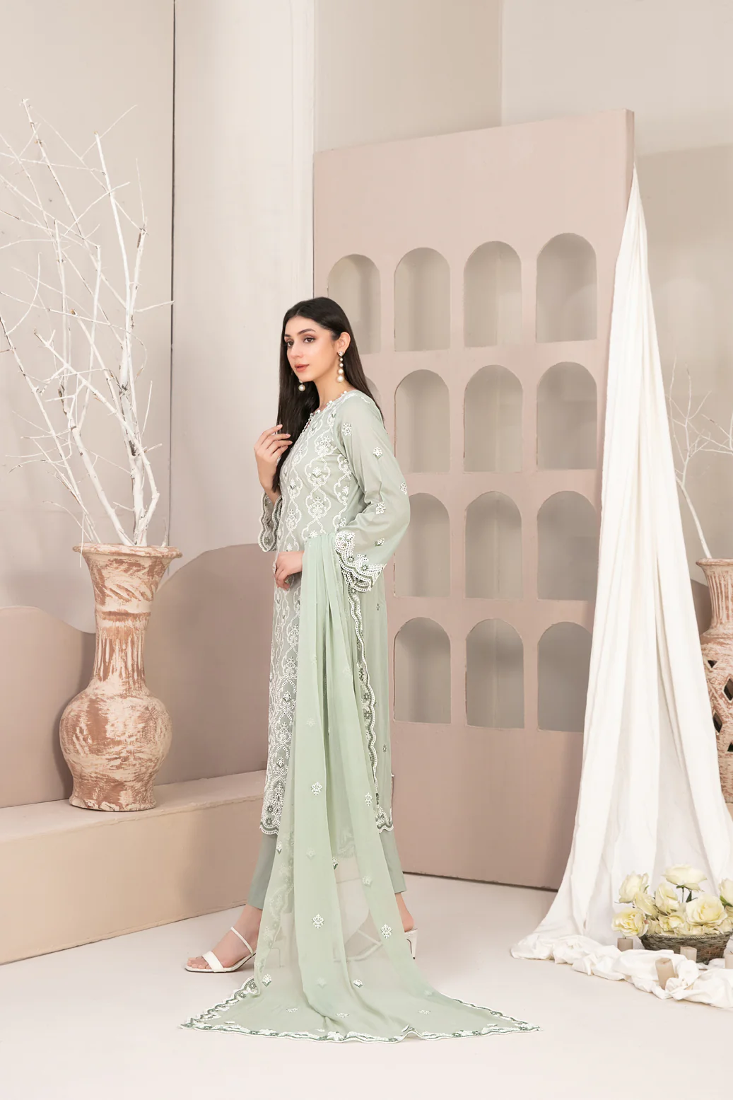 Mehri Vol-1 3Pcs Stitched Emb Lawn [D-3074] - Image 3