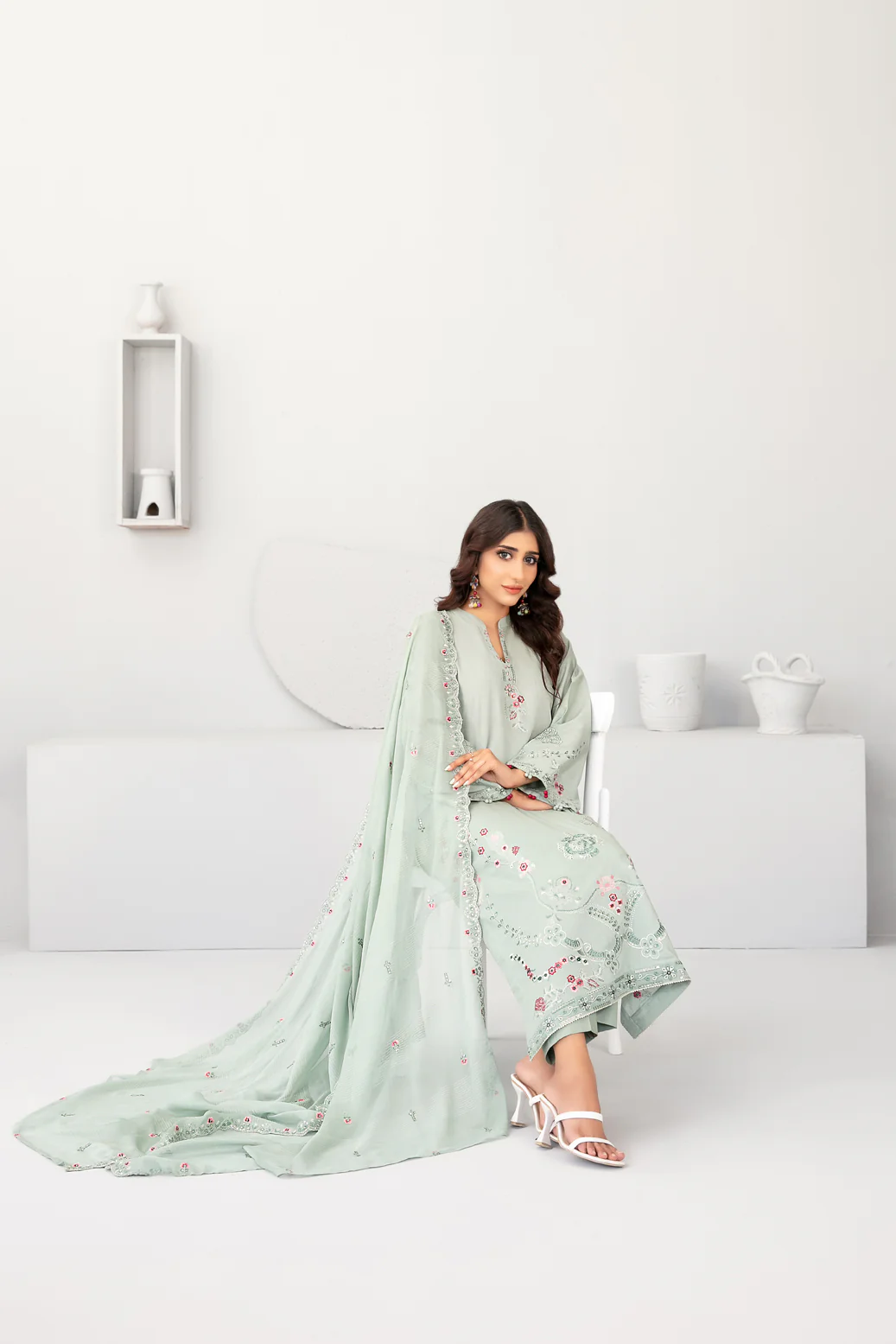 Hayya 3pcs Stitched Emb Lawn [D-3142] - Image 3