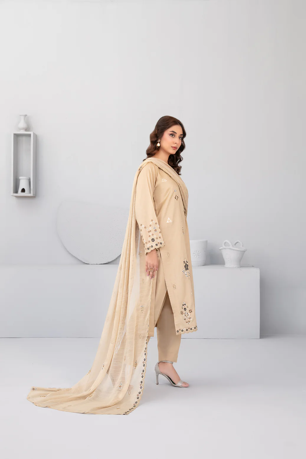 Hayya 3pcs Stitched Emb Lawn [D-3146] - Image 2