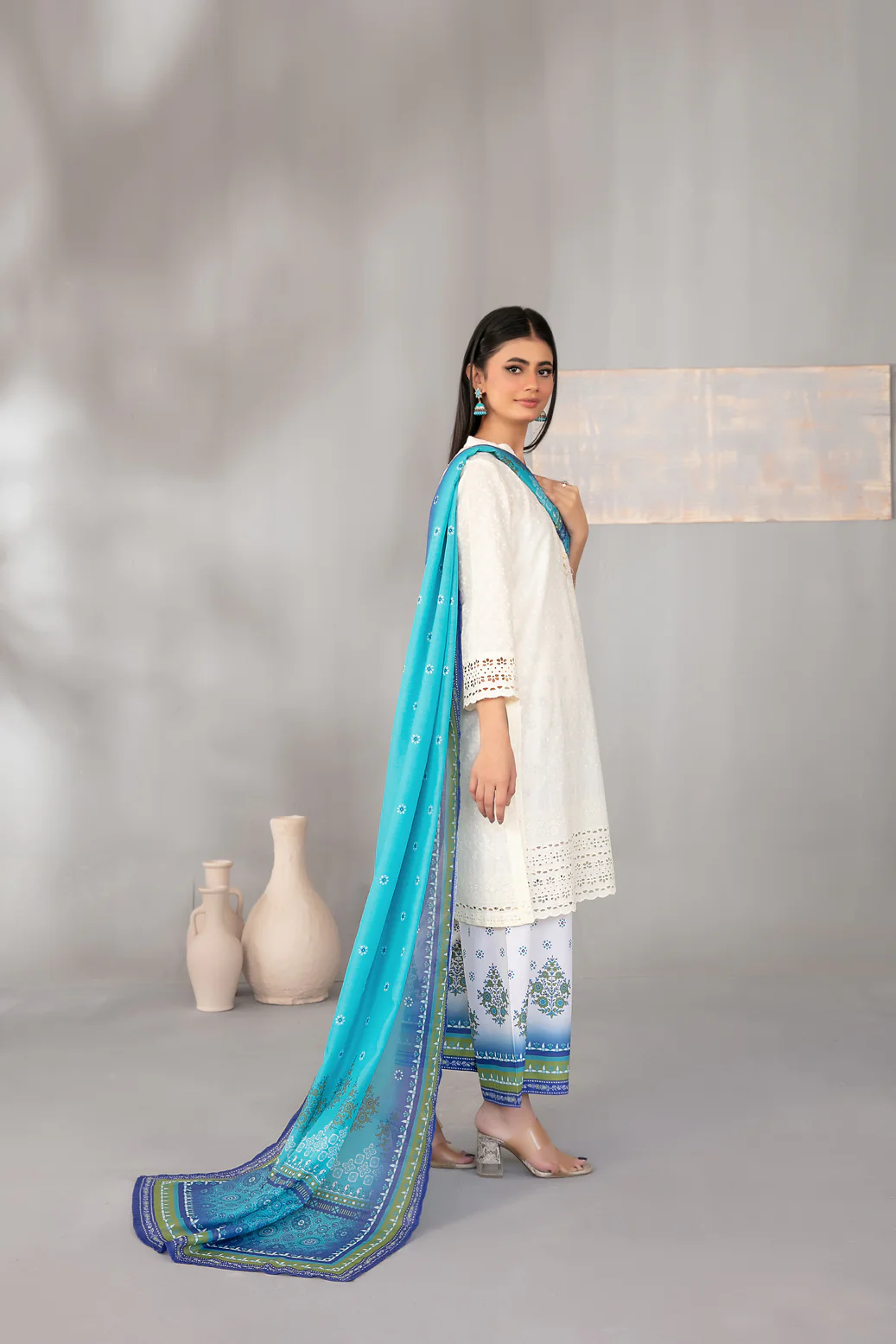 Lyel 3pcs Stitched Schiffli Emb Lawn [D-3203] - Image 2