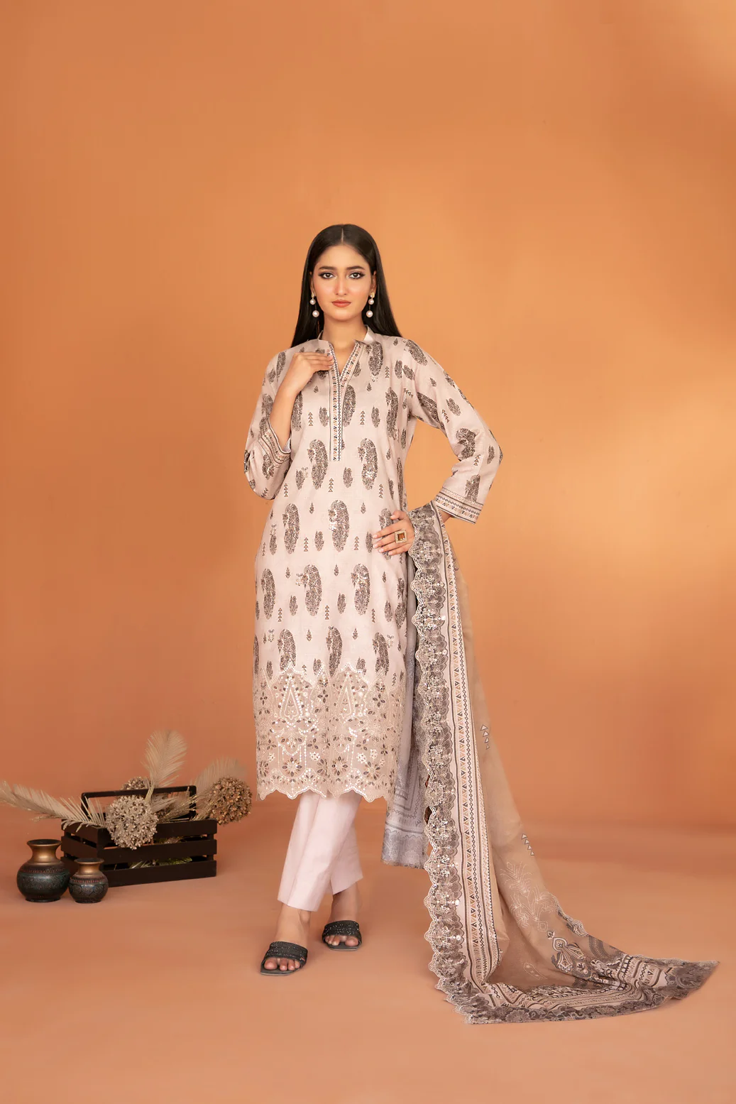 Aamaira 3pcs Un-Stitched Emb Printed Lawn [D-3525]