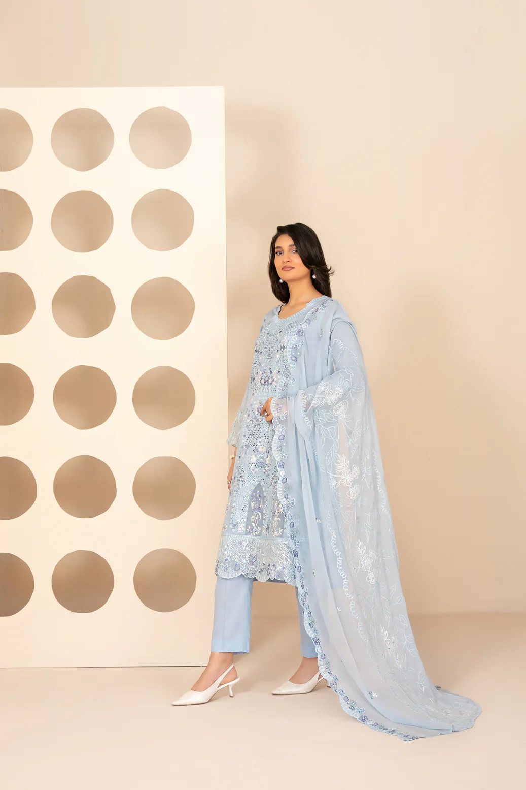 Tuba 3pcs Un-Stitched Embroidered Slub Lawn [D-3819] - Image 2