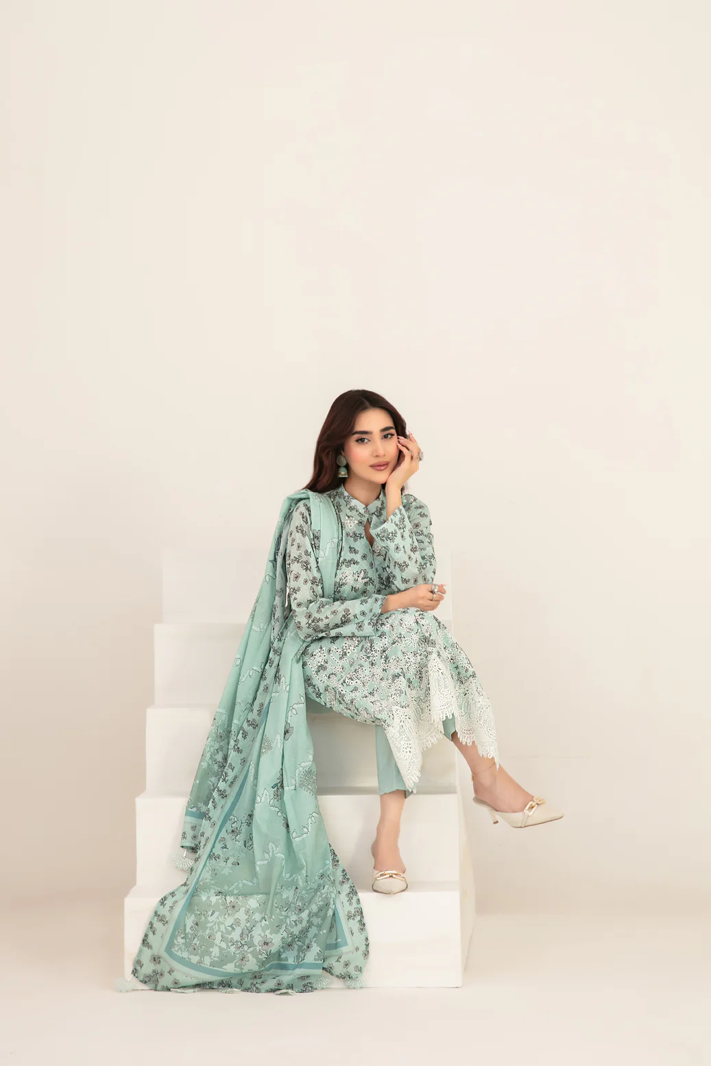 Meem 3pcs Un-Stitched Emb Printed Lawn [D-3865] - Image 3