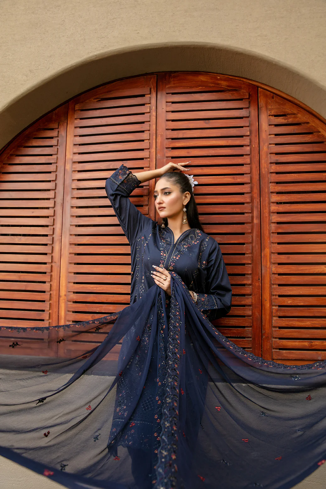 Pardes 3pcs Stitched Emb Lawn [D-4061] - Image 3