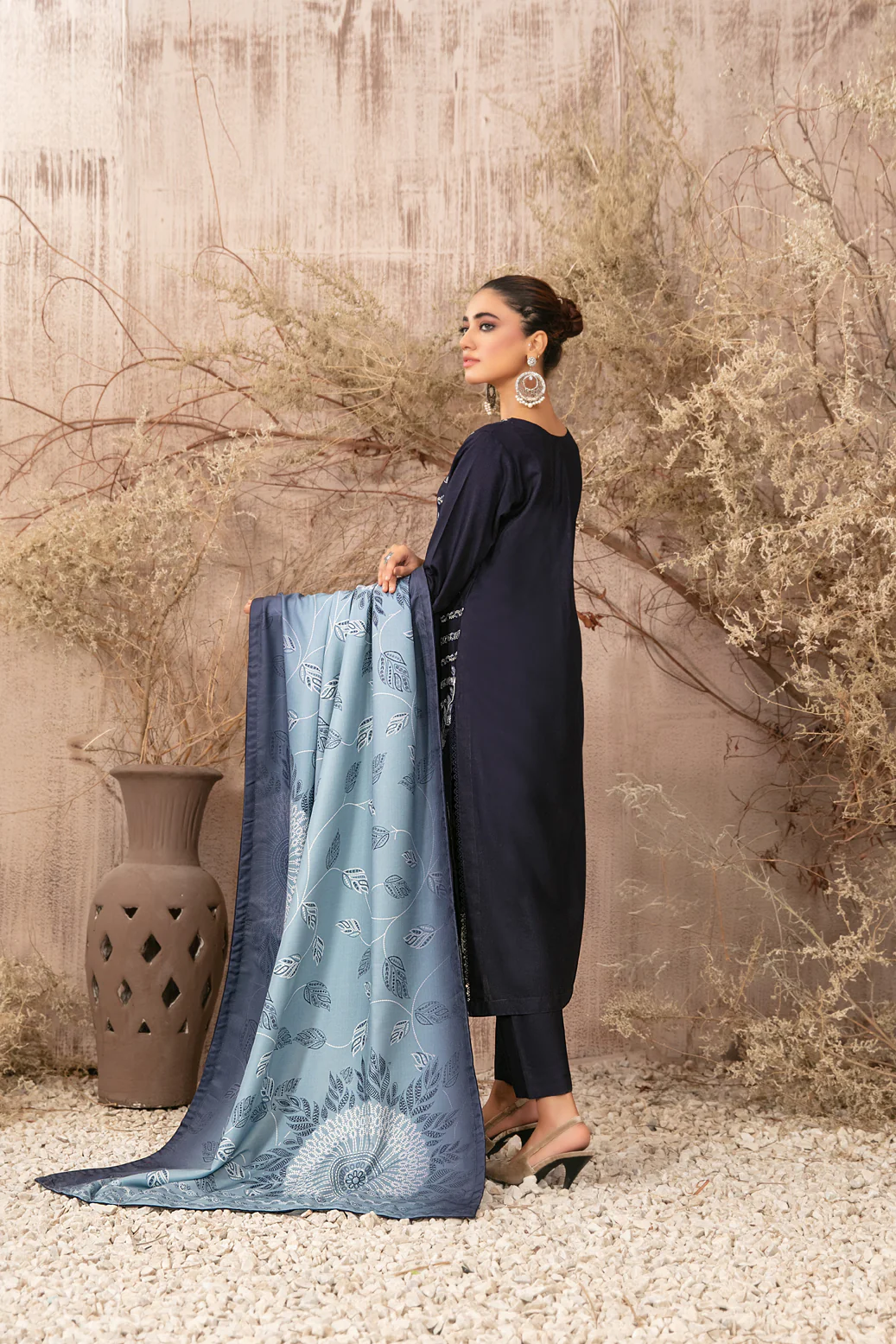 Saran 3Pcs Stitched Emb Fancy Staple [D-4063] - Image 3