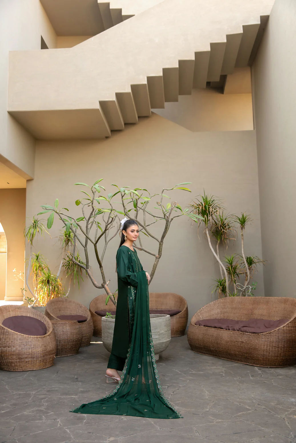 Pardes 3pcs Stitched Emb Lawn [D-4064] - Image 2