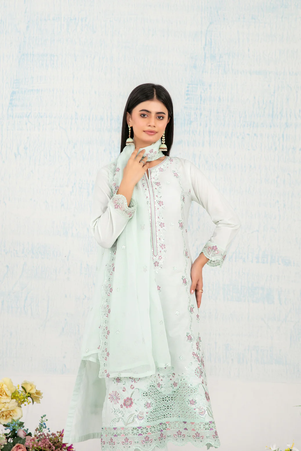 In Florals 3pcs Fancy Emb Lawn [D-4113] - Image 3