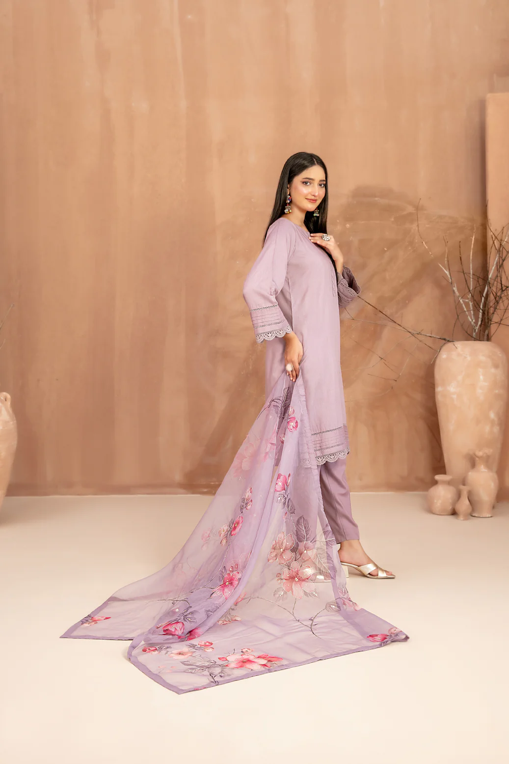 D-4533 - Lahza - Image 2