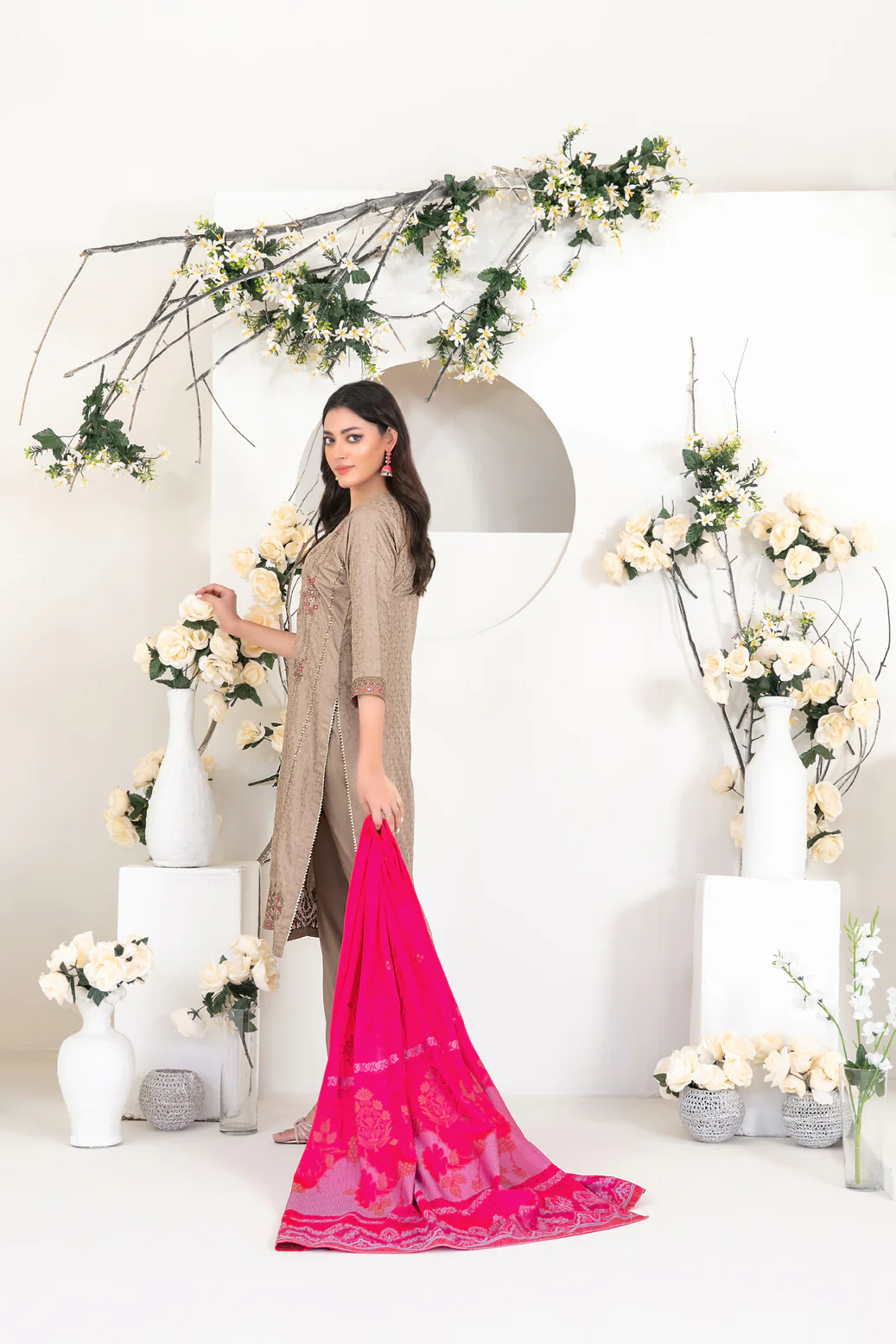 D-4556 - Yumna (S) - Image 2