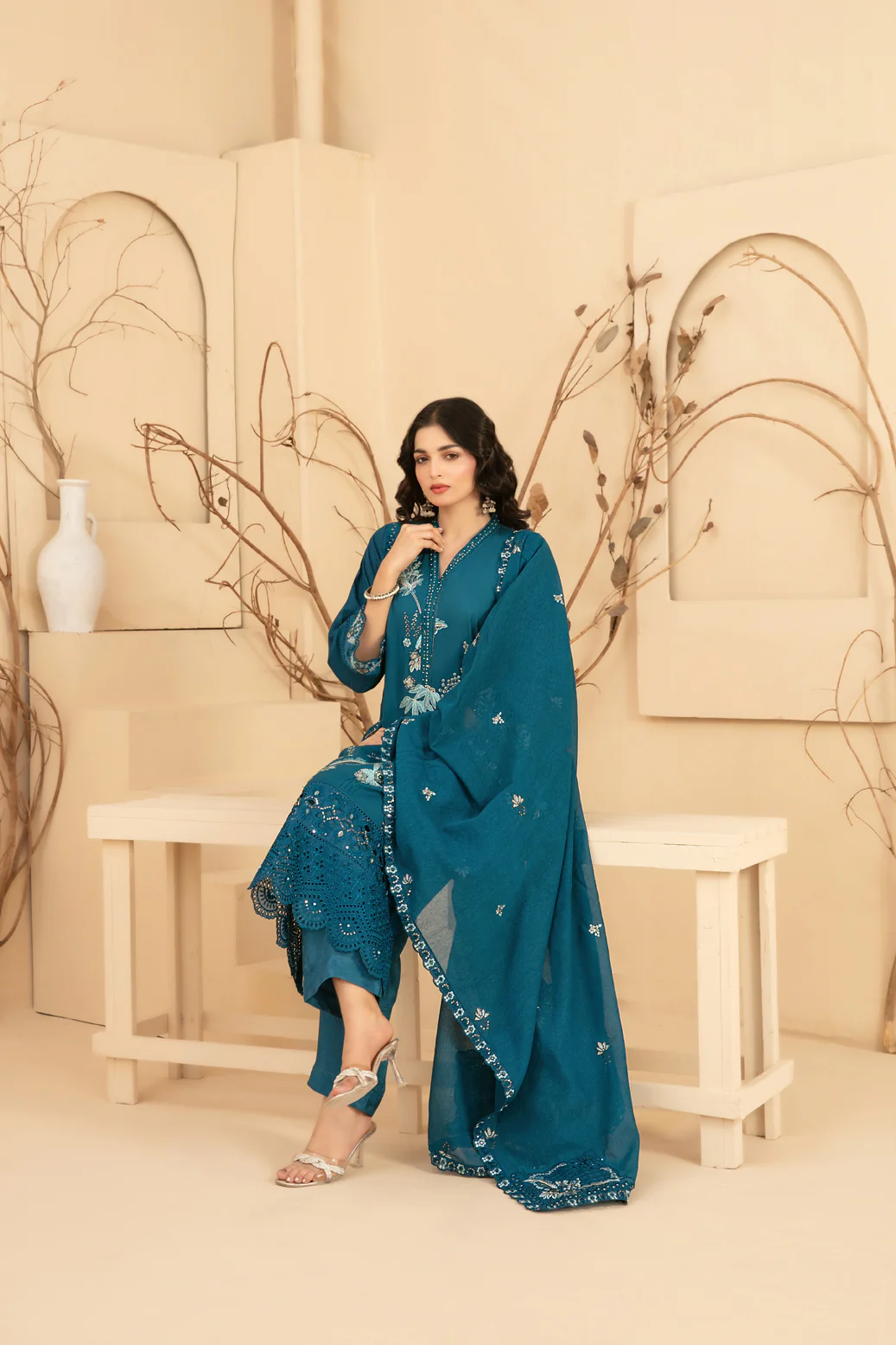 D-4657 - Amaira (S) - Image 3