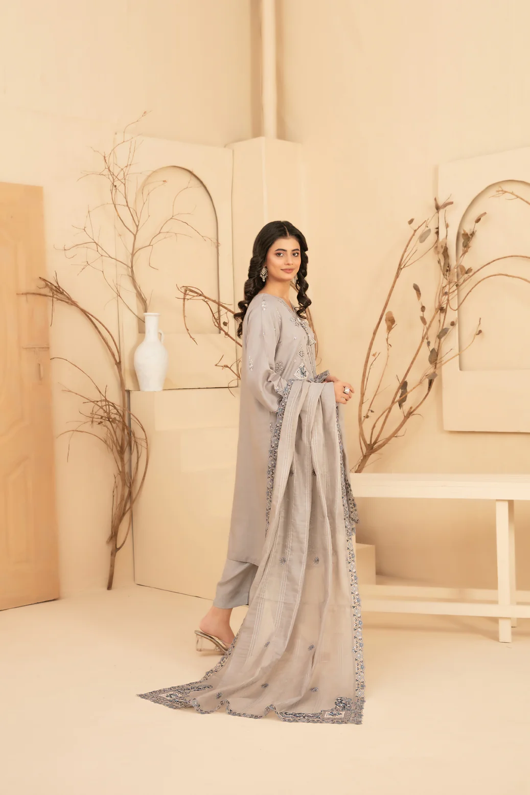 D-4659 - Amaira - Image 2