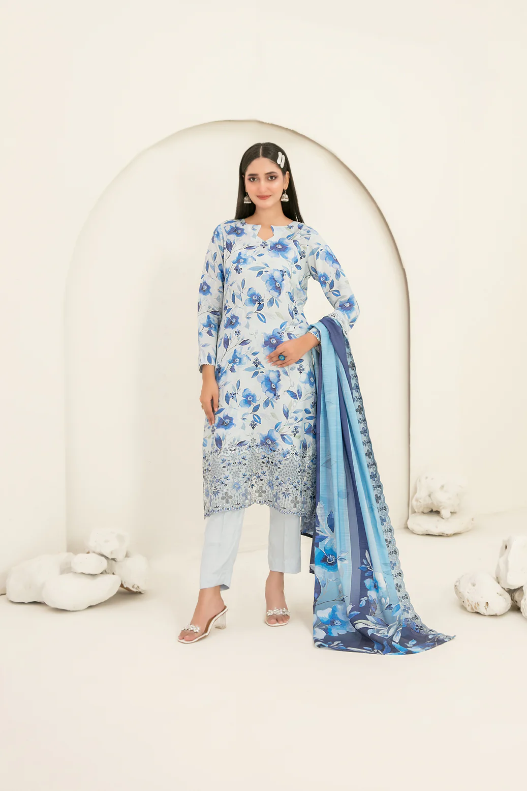 D-4897 - Suhana