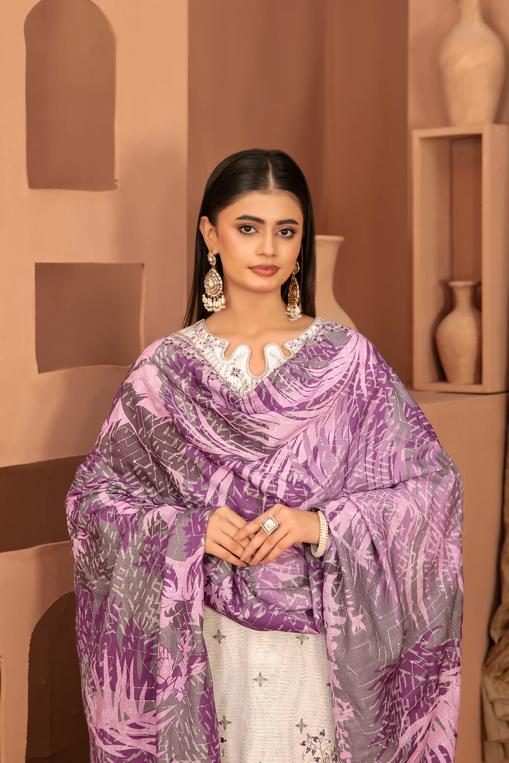 D-5102 - Mansha - Image 3