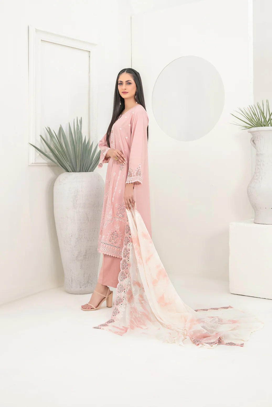 D-5294 - Makbule Vol-1 - Image 2