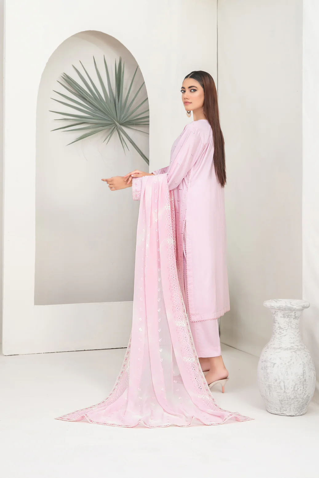 D-5298 - Makbule Vol-1 - Image 2