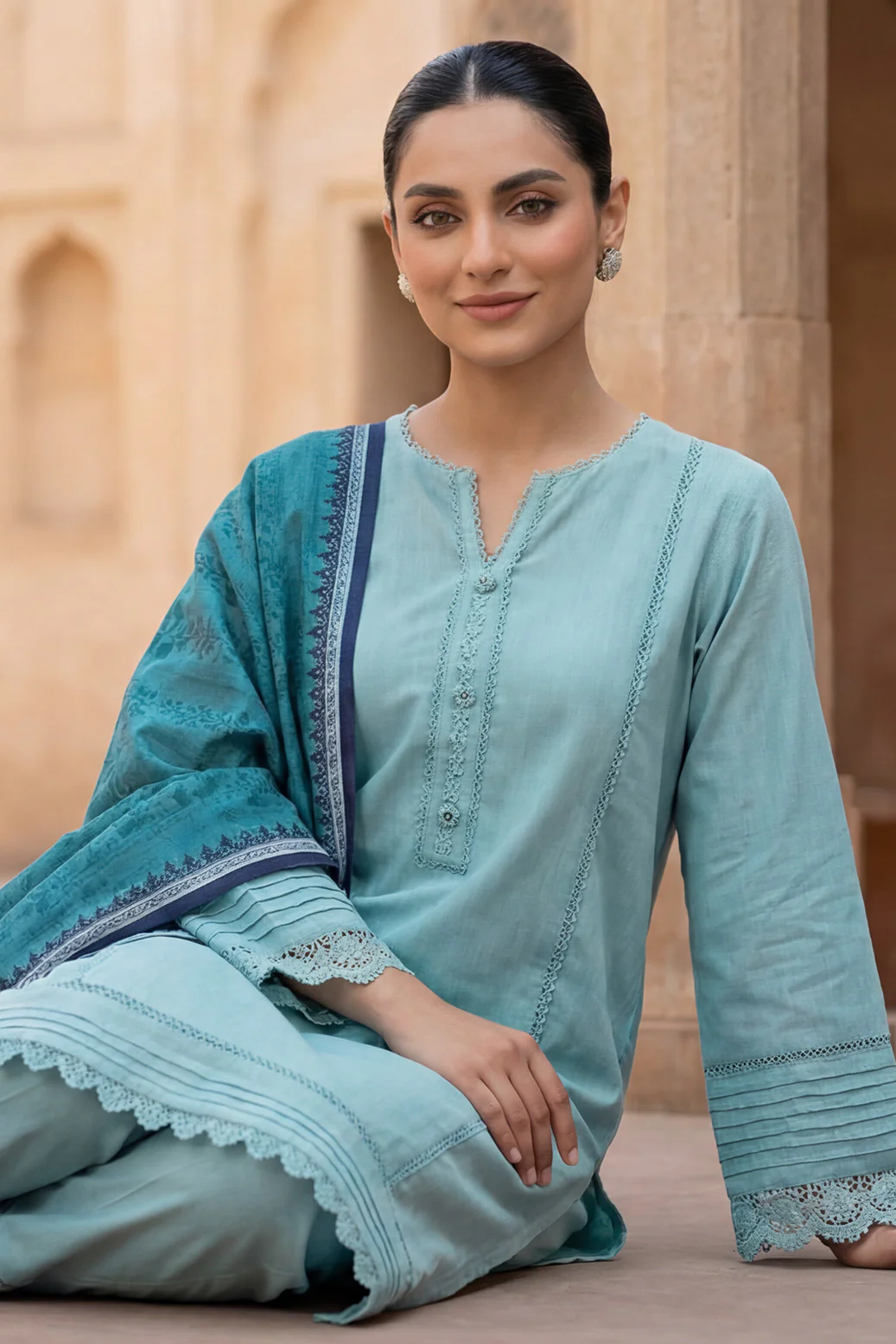 D-5301 - Nayyab Vol-1 - Image 3