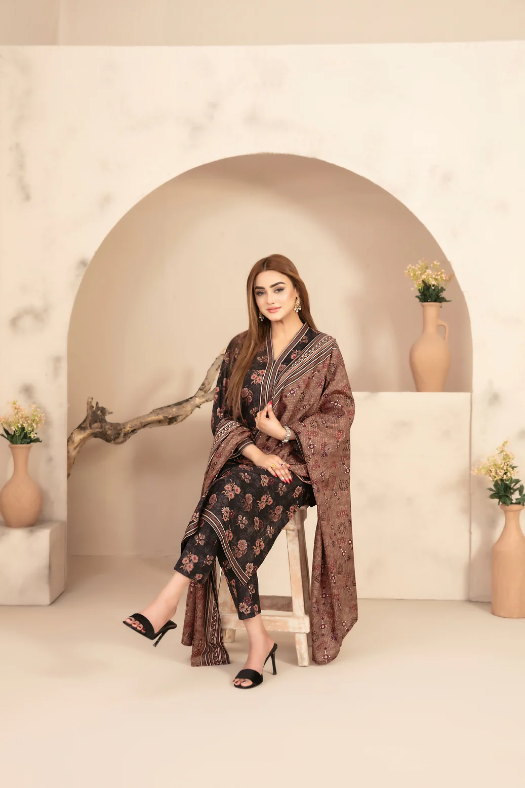 D-5334 - Chahat (S) - Image 3