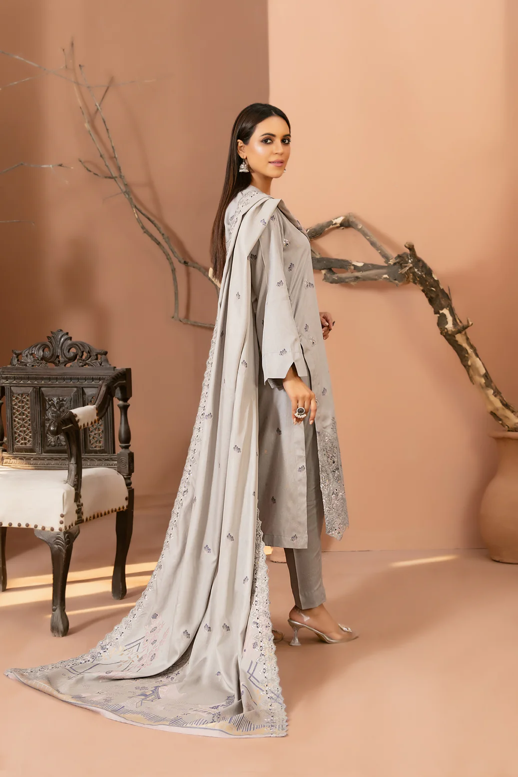 D-5565 - Zouq - Image 2