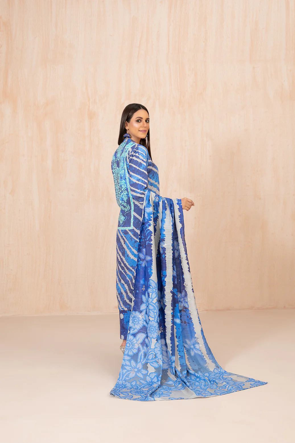 D-5622 - Azeena - Image 2
