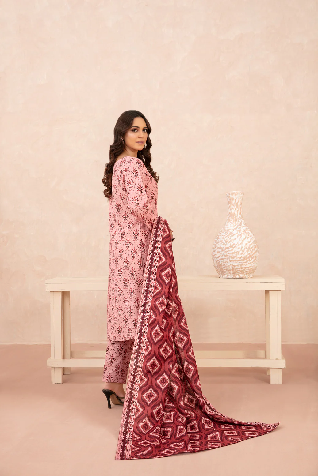 D-5654 - Nazli (S) - Image 2