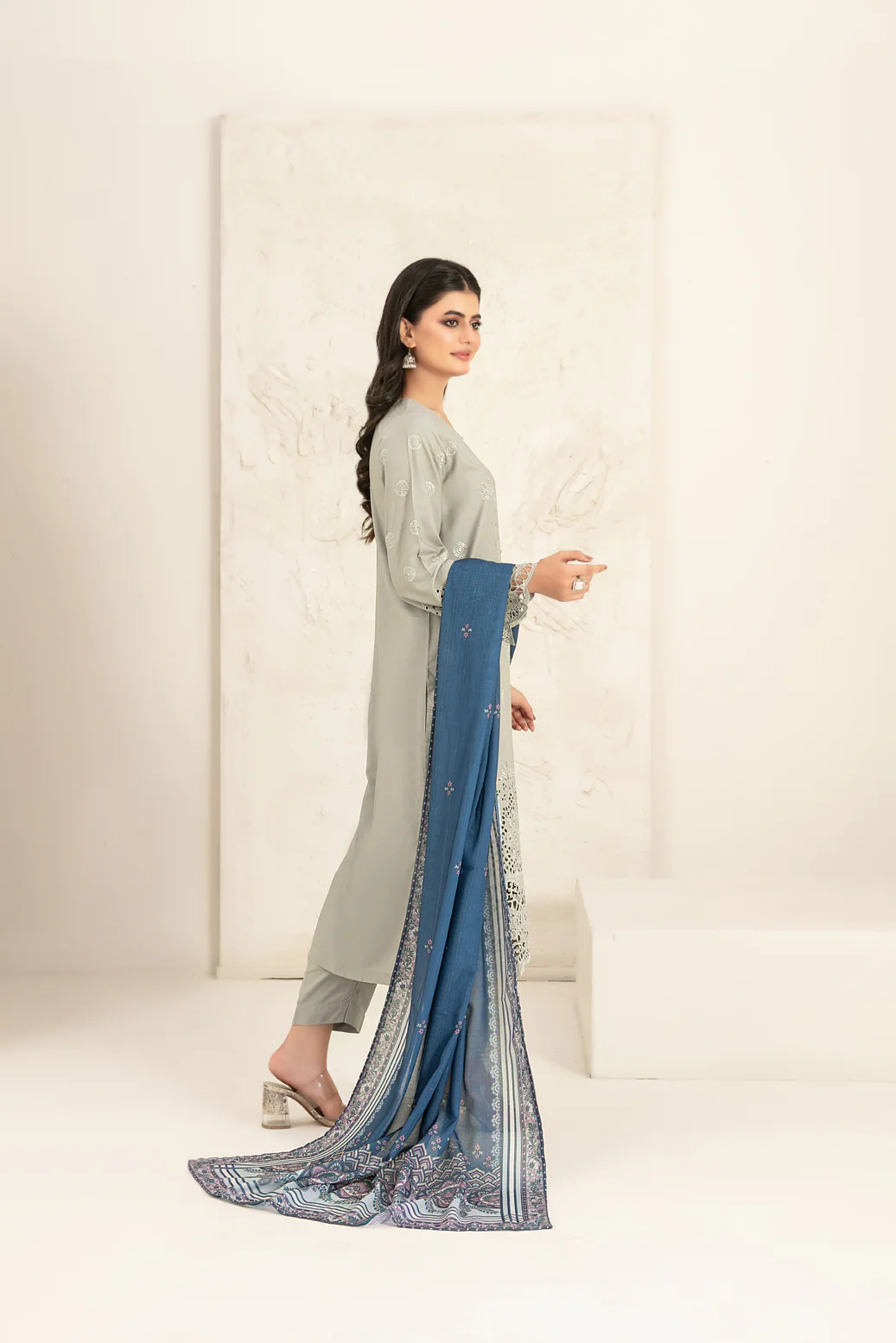 Riyana 3pcs Stitched Schiffli Emb Staple [D-5654] - Image 2