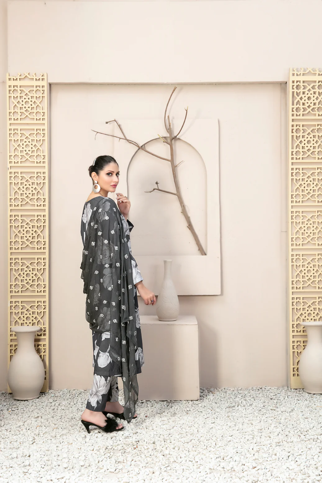 Lida Vol-2 2pcs Stitched Digital Staple [D-9902] - Image 2